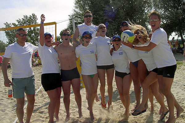Reach the Beach - NÖM - Team - Jump